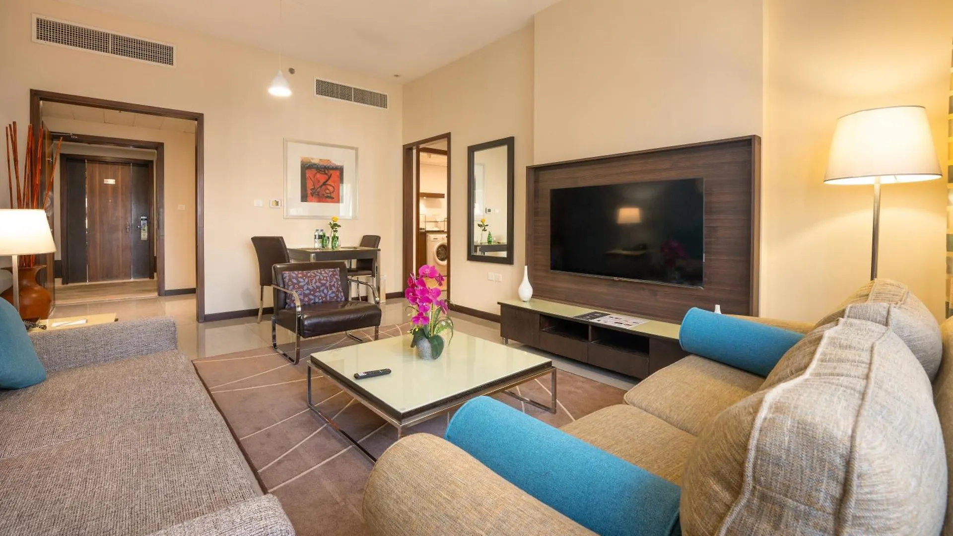 The Eclipse Boutique Suites Abu Dhabi 4*,